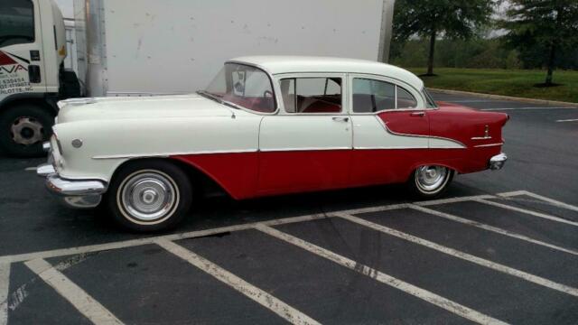 Oldsmobile Eighty-Eight 1955 image number 14