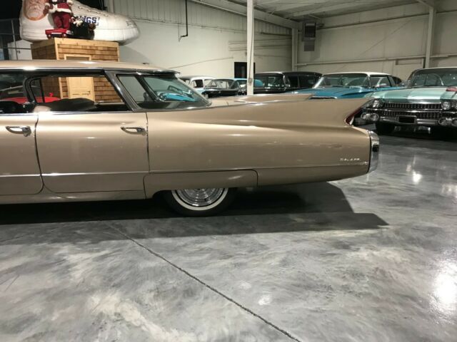 Cadillac DeVille 1960 image number 7