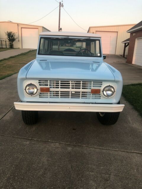 Ford Bronco 1974 image number 10