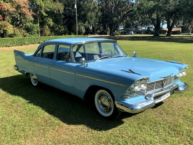 Plymouth Savoy 1958 image number 25