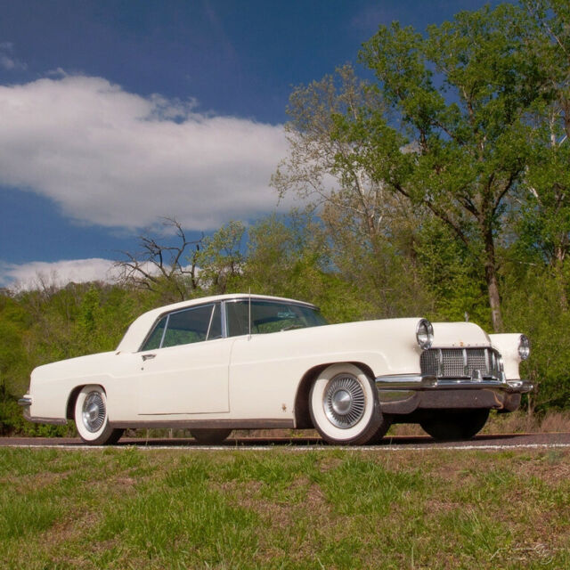 Lincoln Continental 1956 image number 0