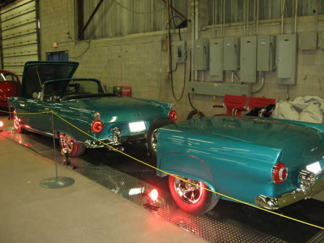 Ford Thunderbird 1955 image number 1