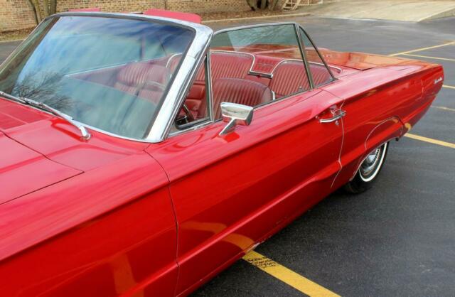 Ford Thunderbird 1966 image number 17