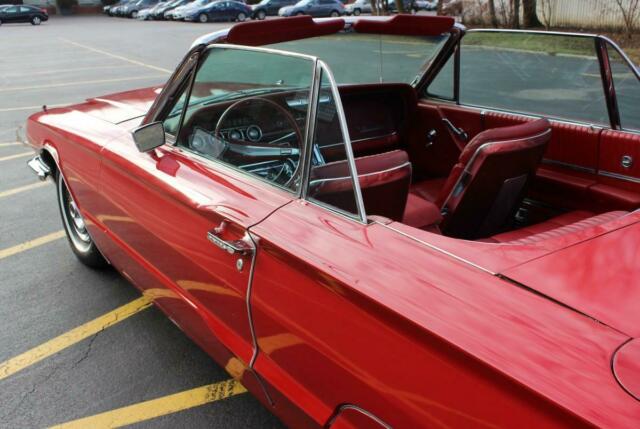 Ford Thunderbird 1966 image number 19