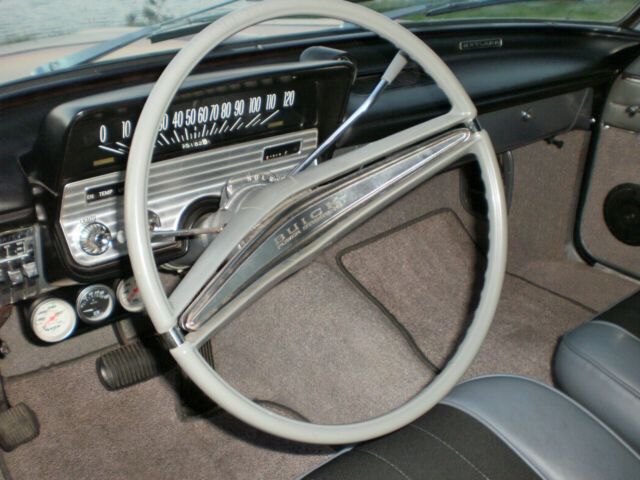 Buick Skylark 1961 image number 16