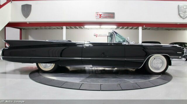 Cadillac Series 62 1960 image number 3