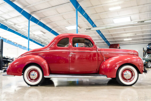 Ford Deluxe 1940 image number 36