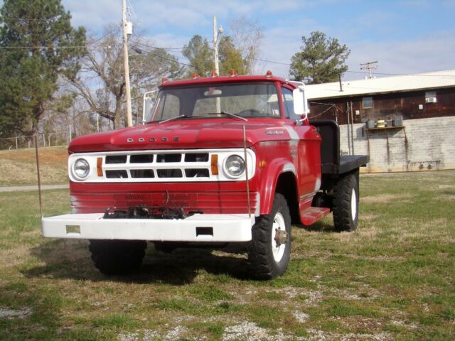 Dodge Power Wagon 1968 image number 0