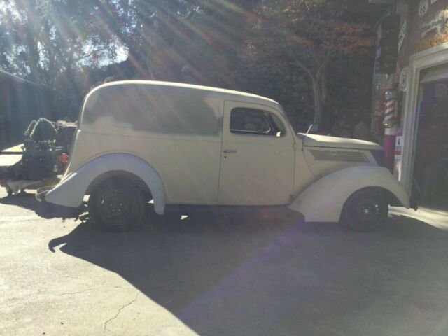 Ford Sedan Delivery 1937 image number 1