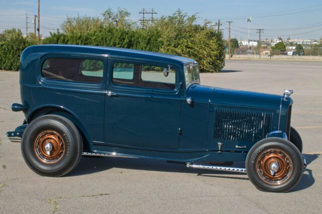 Ford Model 18 1932 image number 0