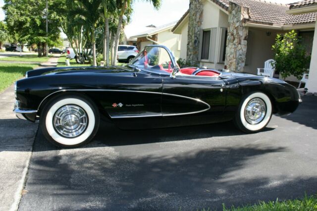 Chevrolet Corvette 1957 image number 2