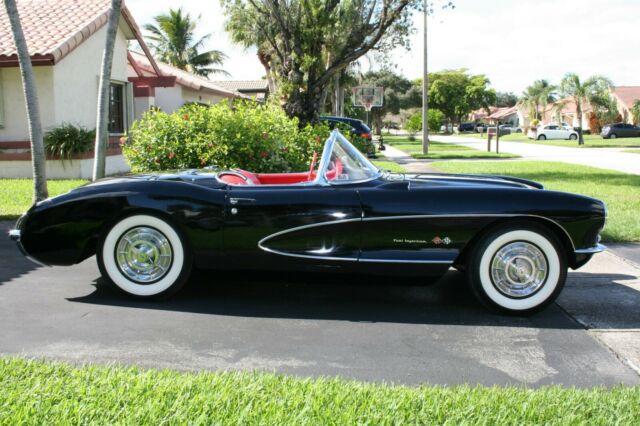 Chevrolet Corvette 1957 image number 31