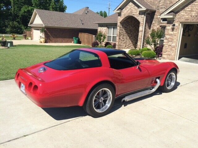 Chevrolet Corvette 1979 image number 16