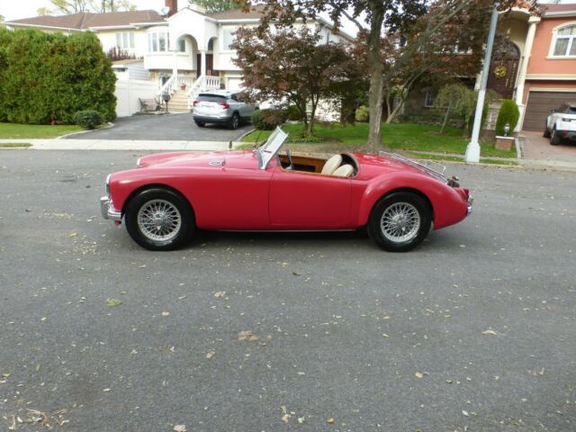 MG MGA 1957 image number 1