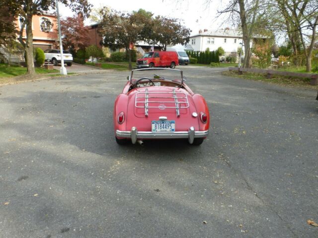 MG MGA 1957 image number 2