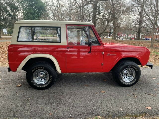 Ford Bronco 1966 image number 18