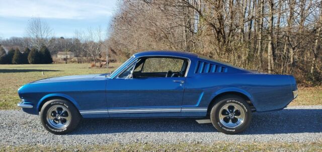 Ford Mustang 1966 image number 3