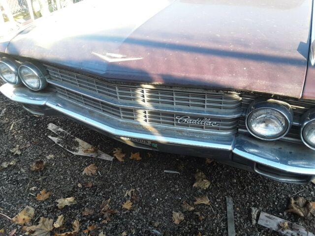 Cadillac Sedan DeVille 1962 image number 10