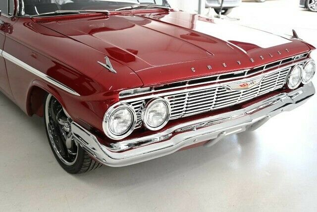 Chevrolet Impala 1961 image number 7