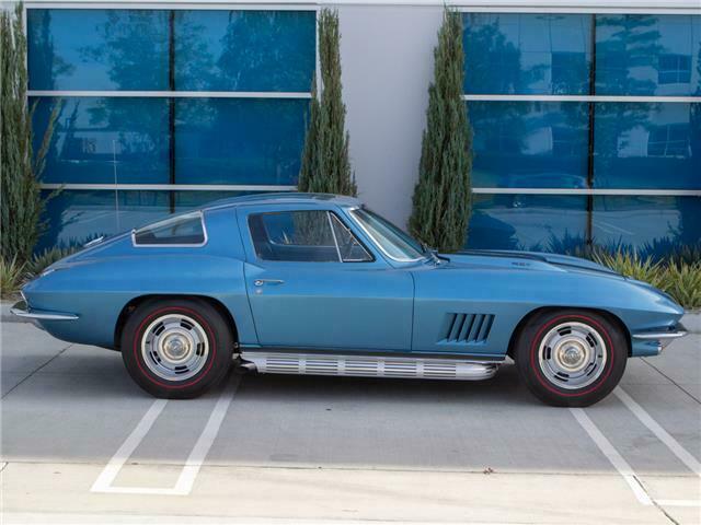 Chevrolet Corvette 1967 image number 10