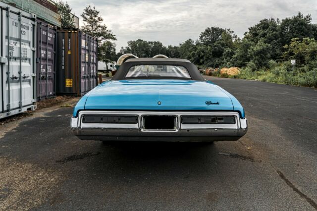 Chevrolet Impala 1972 image number 2