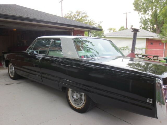 Chrysler Imperial 1968 image number 2