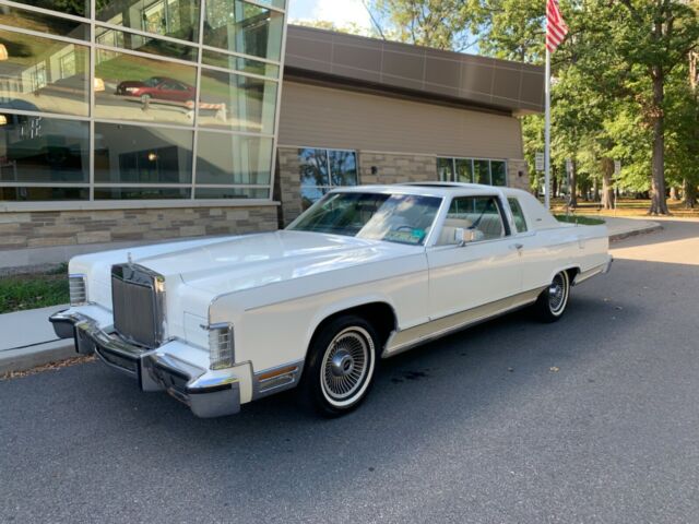 Lincoln Continental 1979 image number 0