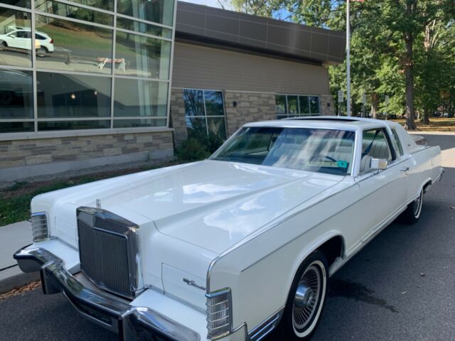 Lincoln Continental 1979 image number 19