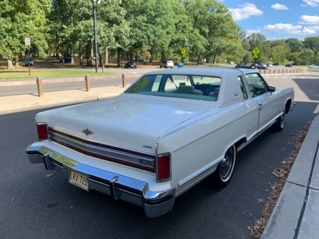 Lincoln Continental 1979 image number 26