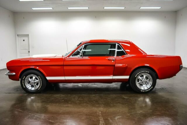 Ford Mustang 1966 image number 27