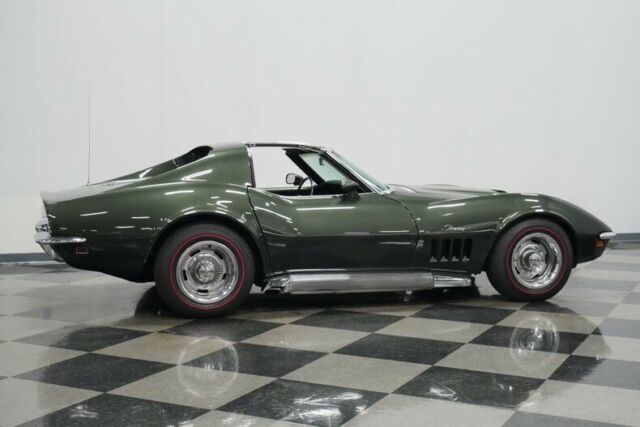 Chevrolet Corvette 1969 image number 14