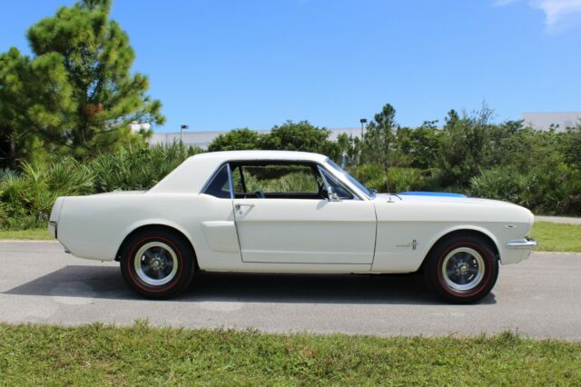 Ford Mustang 1965 image number 28