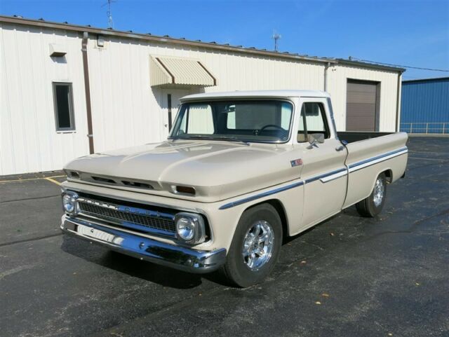 Chevrolet C-10 1965 image number 0