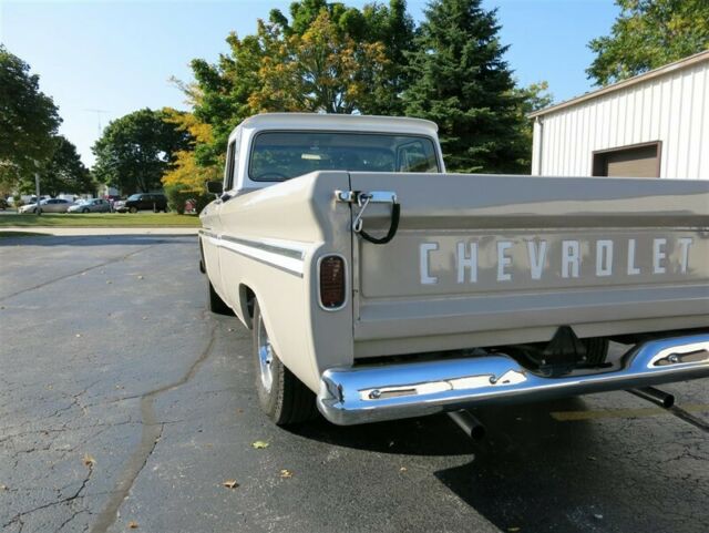 Chevrolet C-10 1965 image number 22