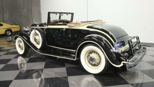 Chrysler Imperial 1933 image number 8