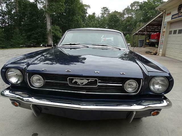 Ford Mustang 1965 image number 0