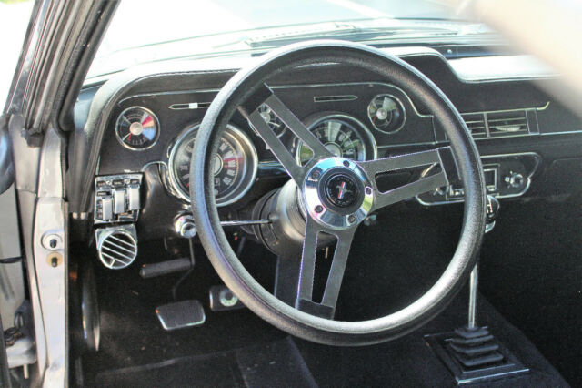 Ford Mustang 1968 image number 29