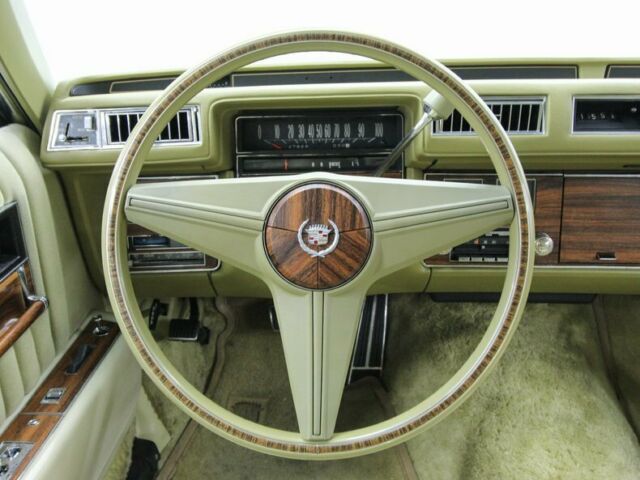 Cadillac Seville 1976 image number 10