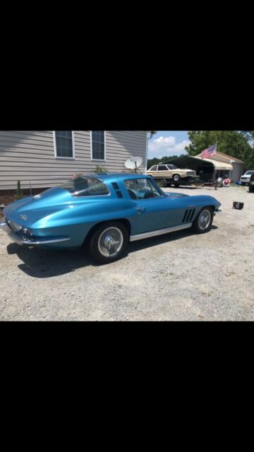 Chevrolet Corvette 1965 image number 3