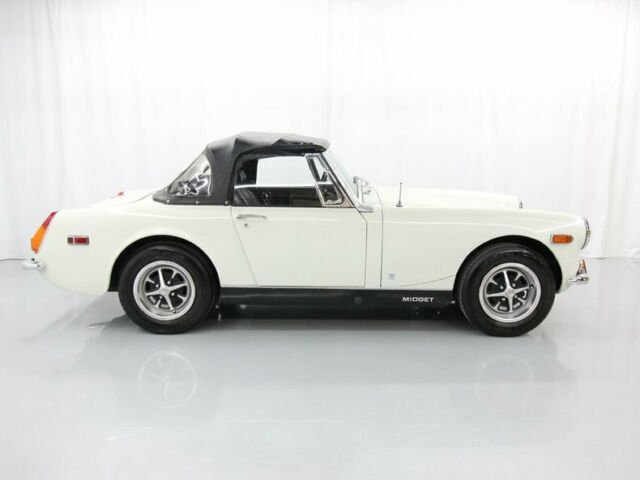 MG Midget 1972 image number 31