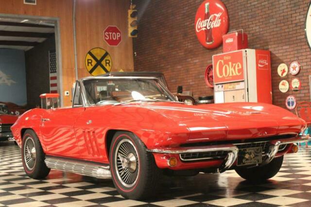 Chevrolet Corvette 1966 image number 0