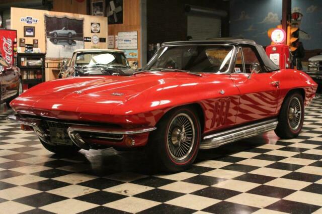 Chevrolet Corvette 1966 image number 21