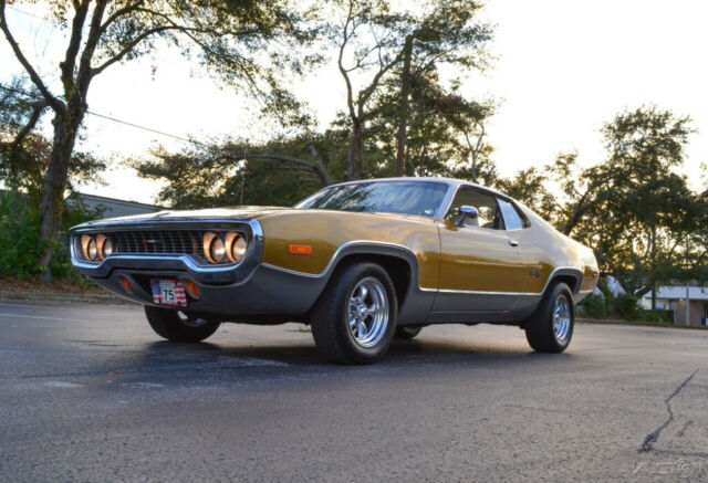 Plymouth Satellite 1972 image number 12