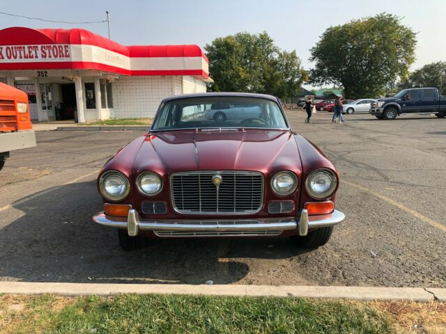 Jaguar XJ6 1972 image number 6