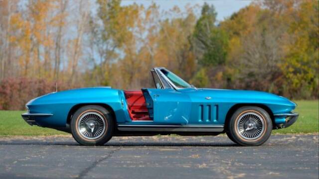 Chevrolet Corvette 1965 image number 0