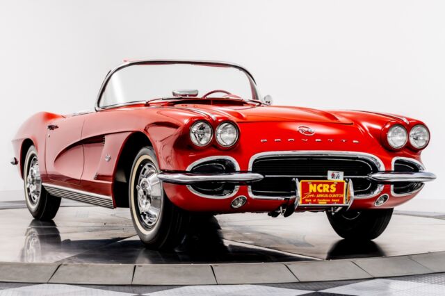 Chevrolet Corvette 1962 image number 25