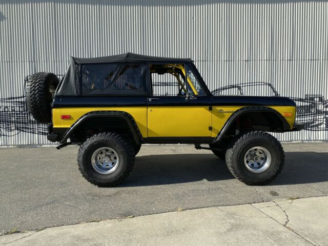 Ford Bronco 1970 image number 12