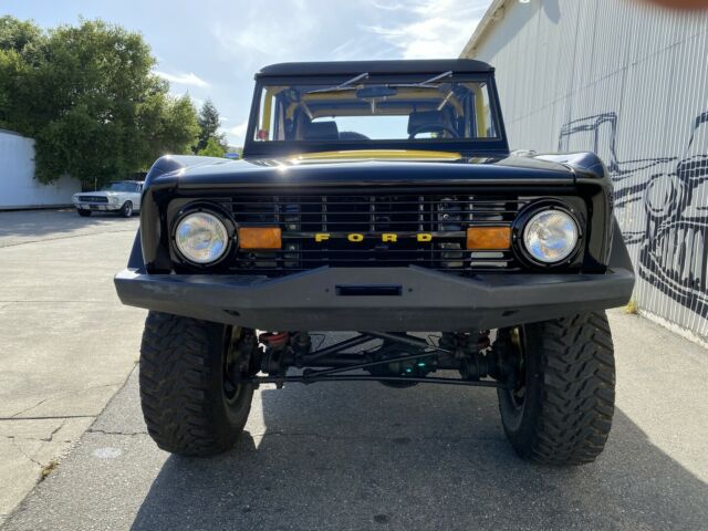 Ford Bronco 1970 image number 17