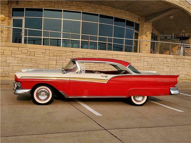 Ford Fairlane 1957 image number 2