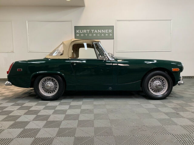 MG Midget 1969 image number 19